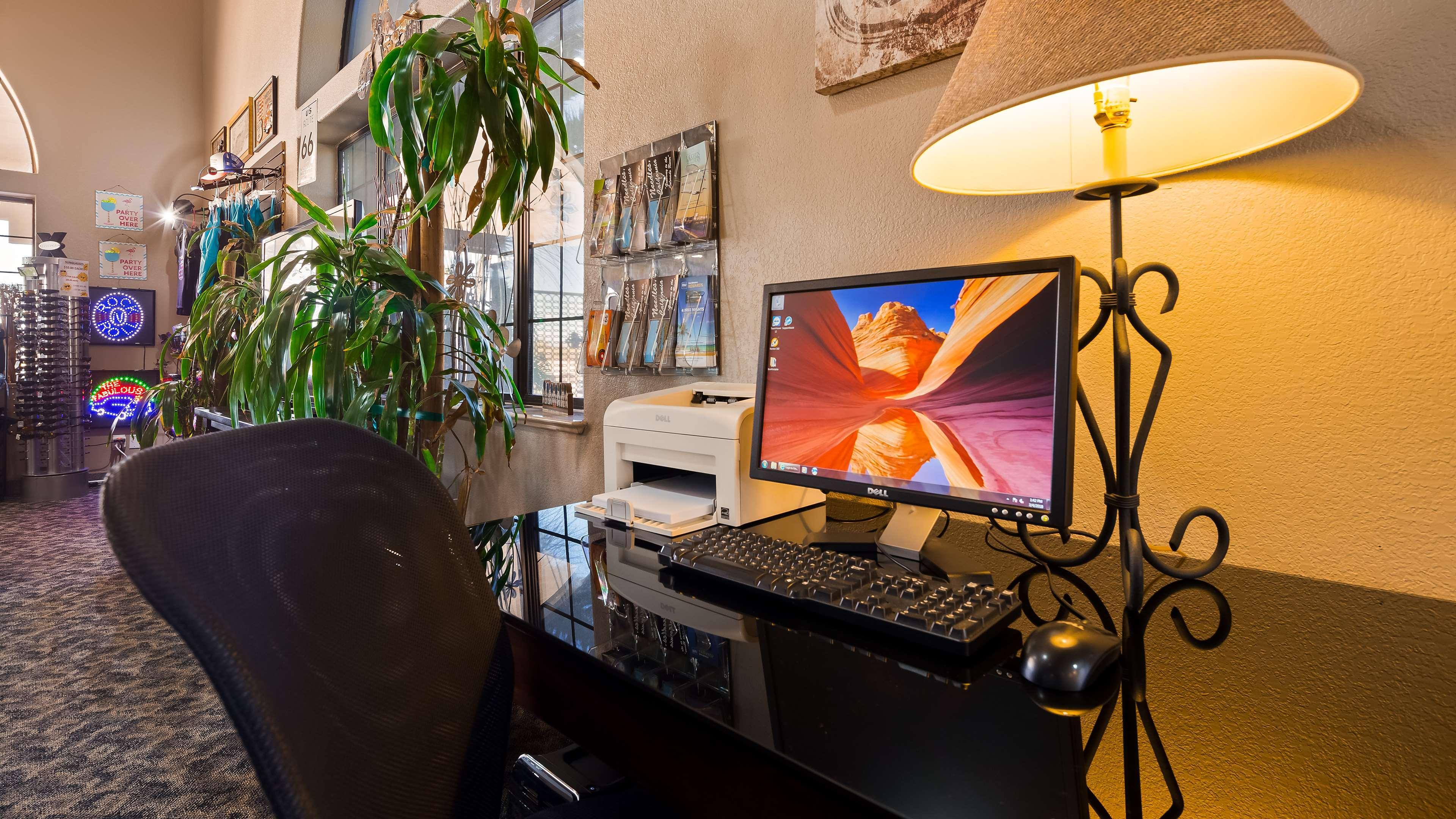 Best Western Colorado River Inn Нидлс Экстерьер фото